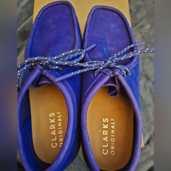 Dark Violet Clarks Wallabee Shoes - Picture 1 of 6